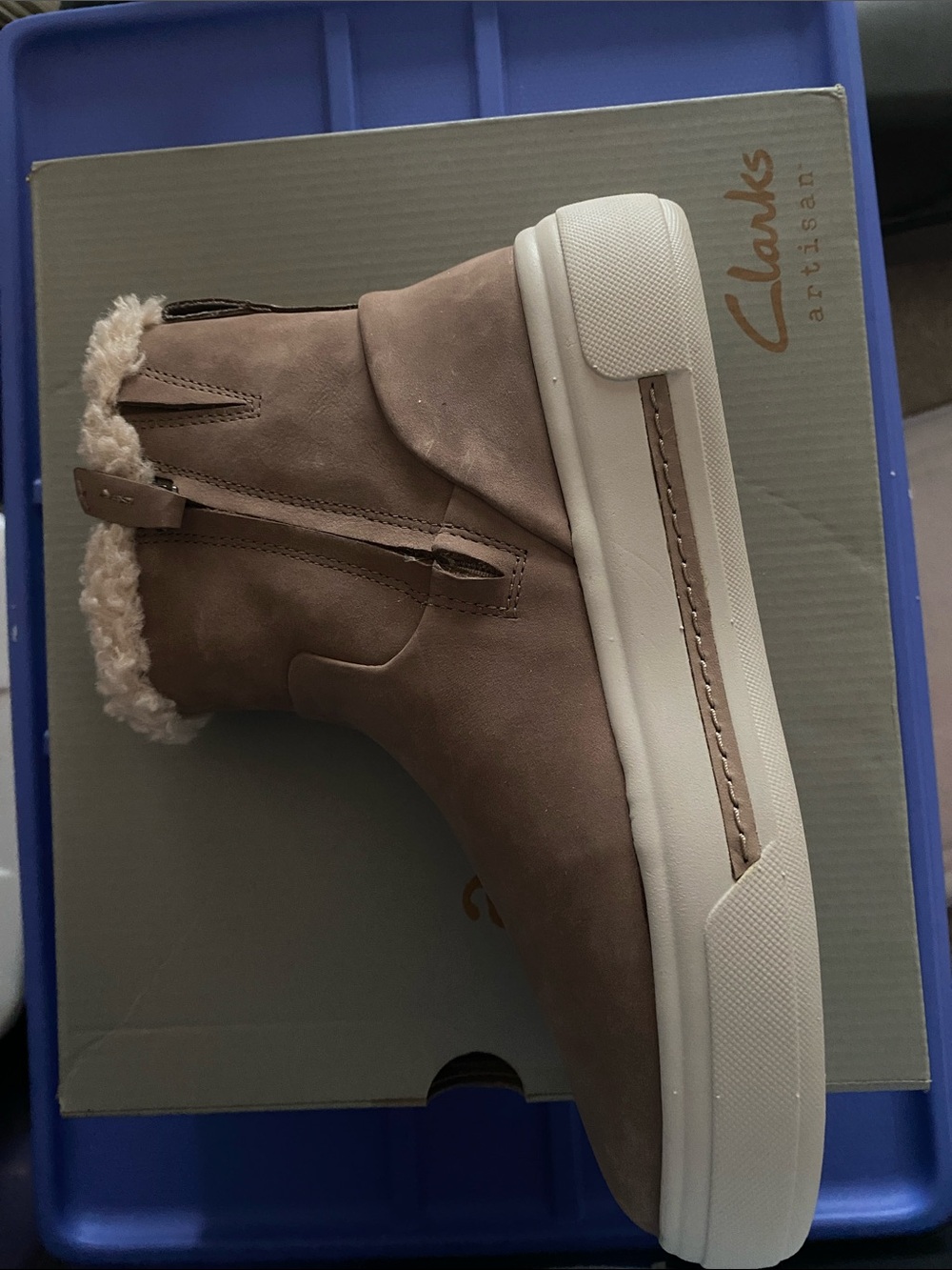 Clarks 6.5 Wide New in box Taupe Suede Shearling-Trim Slip-On Ankle Sneaker Boot